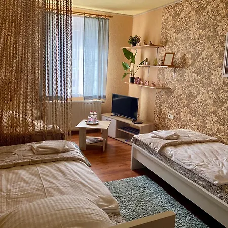 Haus Zur Pinge Guest house