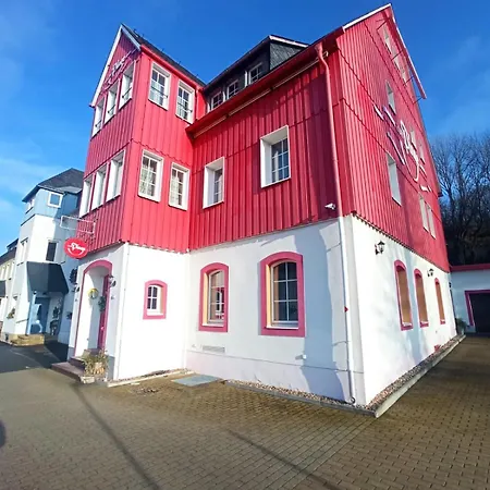Haus Zur Pinge 招待所 *